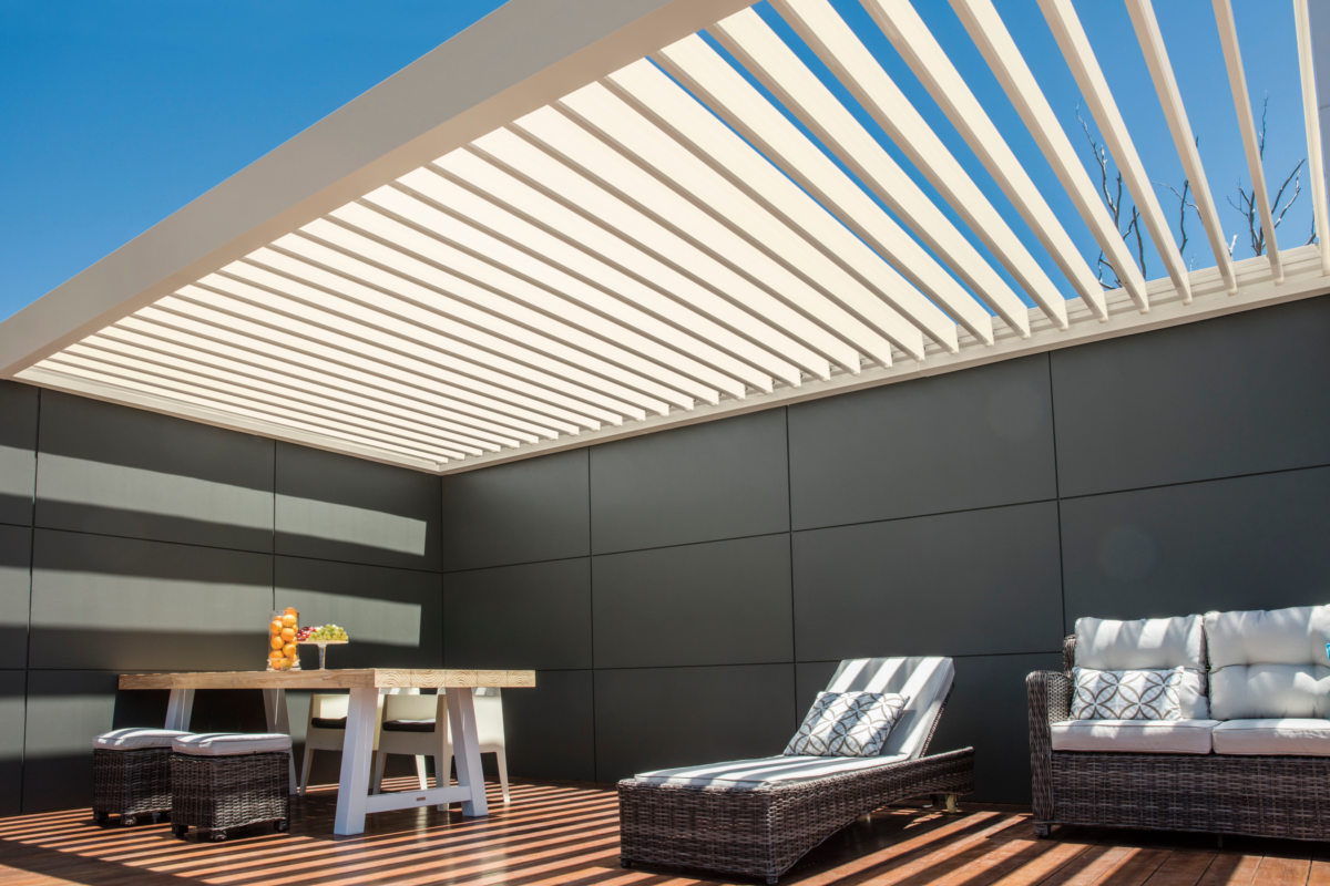 Stratco Pavilion Alure opening roof patio